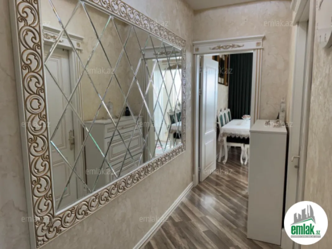 Satılır 2 otaqlı köhnə tikili 65 m²