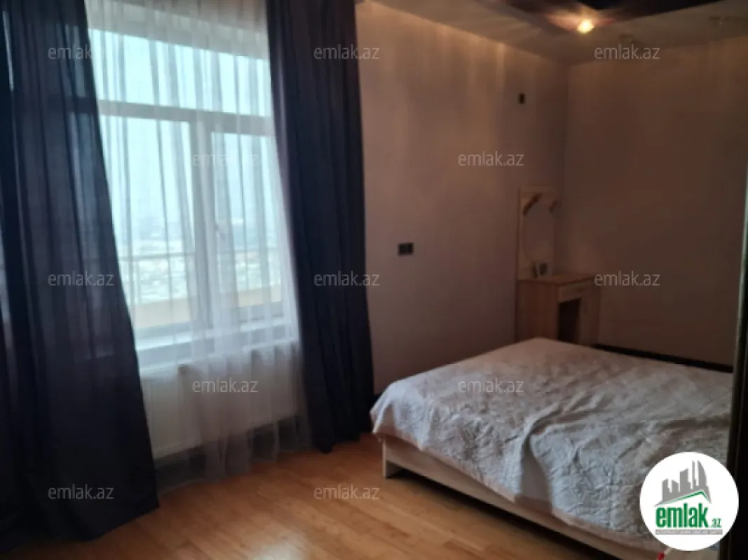 Satılır 3 otaqlı yeni tikili 150 m²