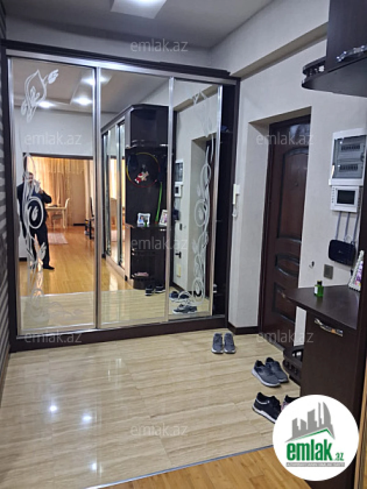 Satılır 3 otaqlı yeni tikili 150 m²