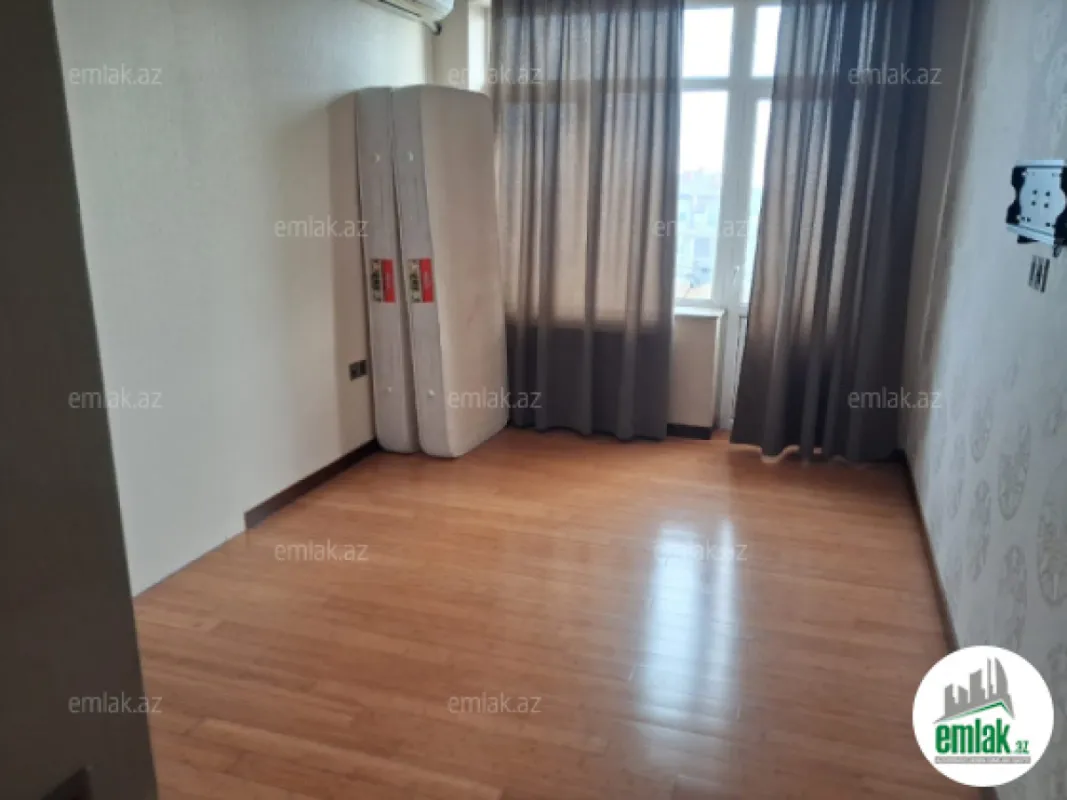 Satılır 3 otaqlı yeni tikili 150 m²