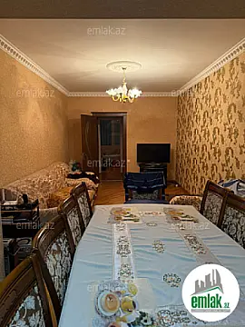 Satılır 3 otaqlı köhnə tikili 80 m²