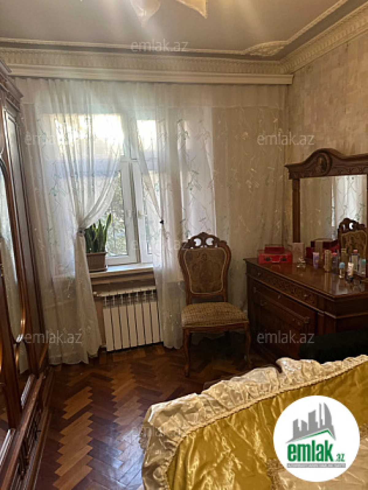 Satılır 3 otaqlı köhnə tikili 80 m²