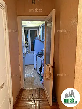 Satılır 3 otaqlı köhnə tikili 80 m²