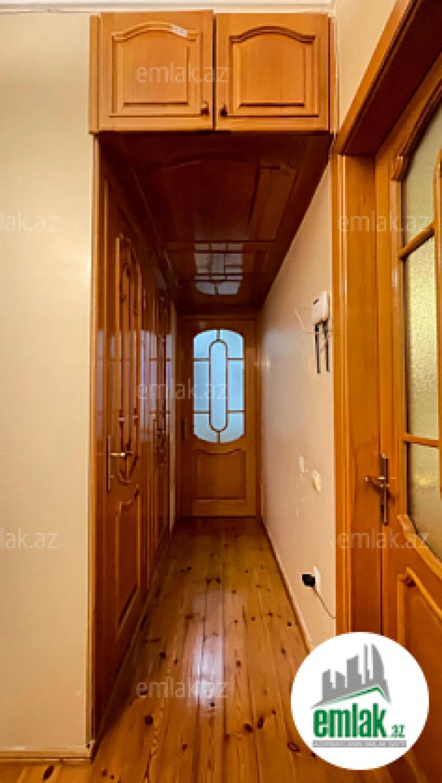Satılır 4 otaqlı köhnə tikili 110 m²