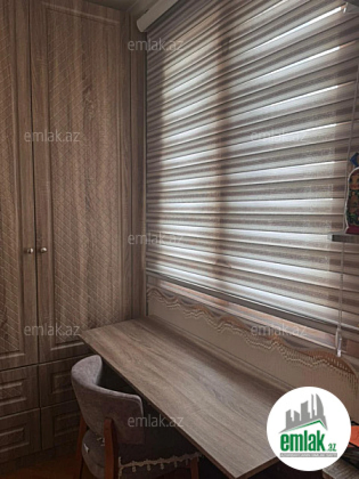 Satılır 4 otaqlı köhnə tikili 100 m²