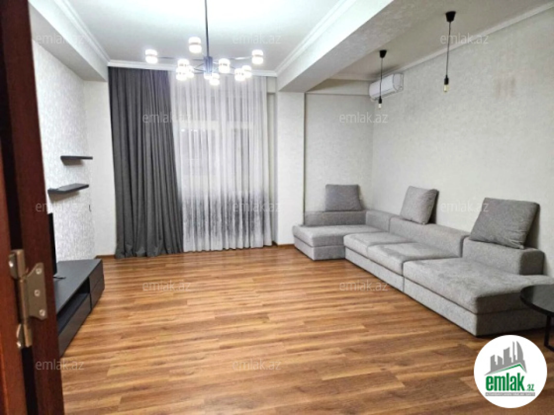 Satılır 2 otaqlı yeni tikili 100 m²