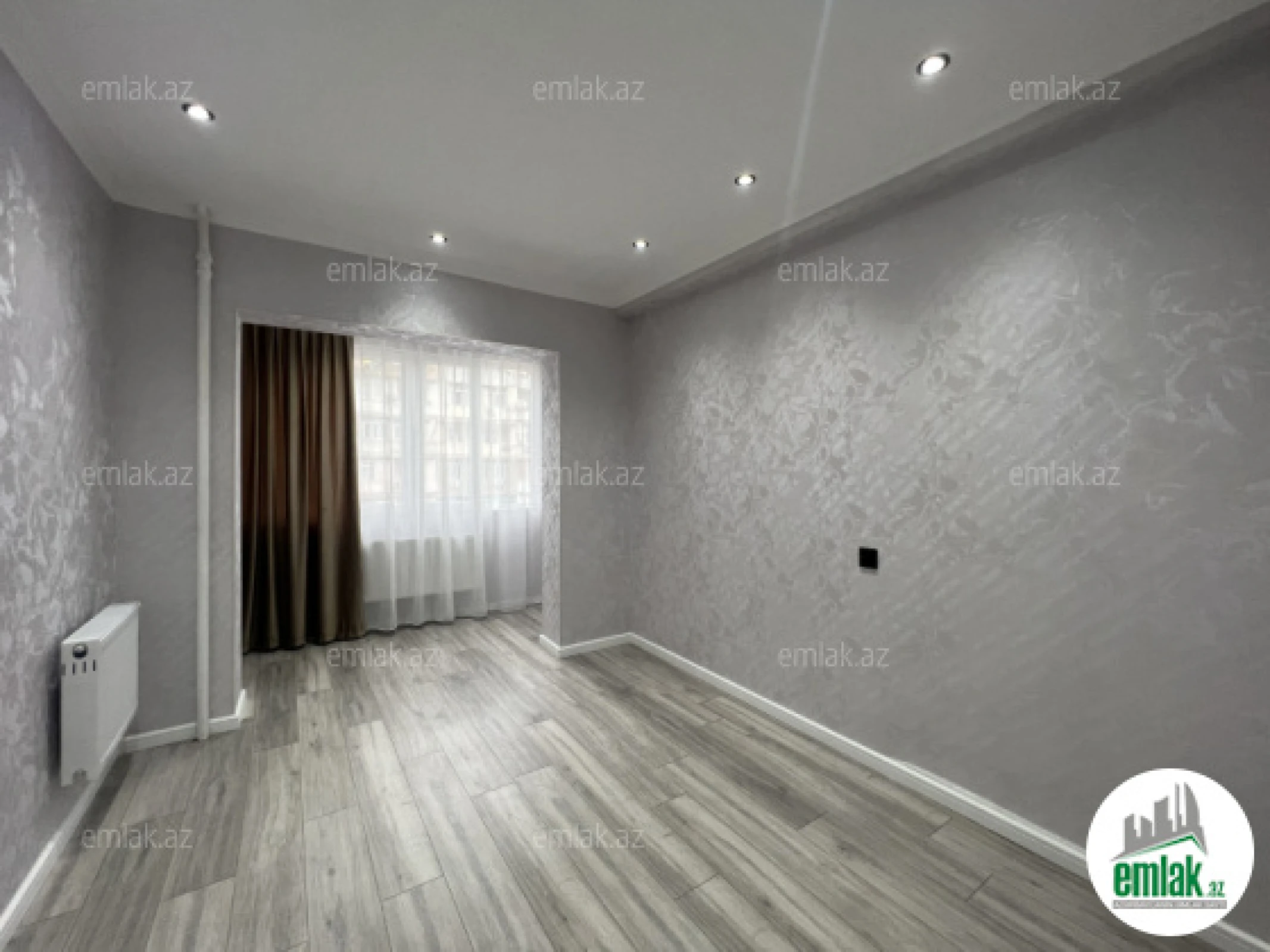 Satılır 2 otaqlı köhnə tikili 47 m²