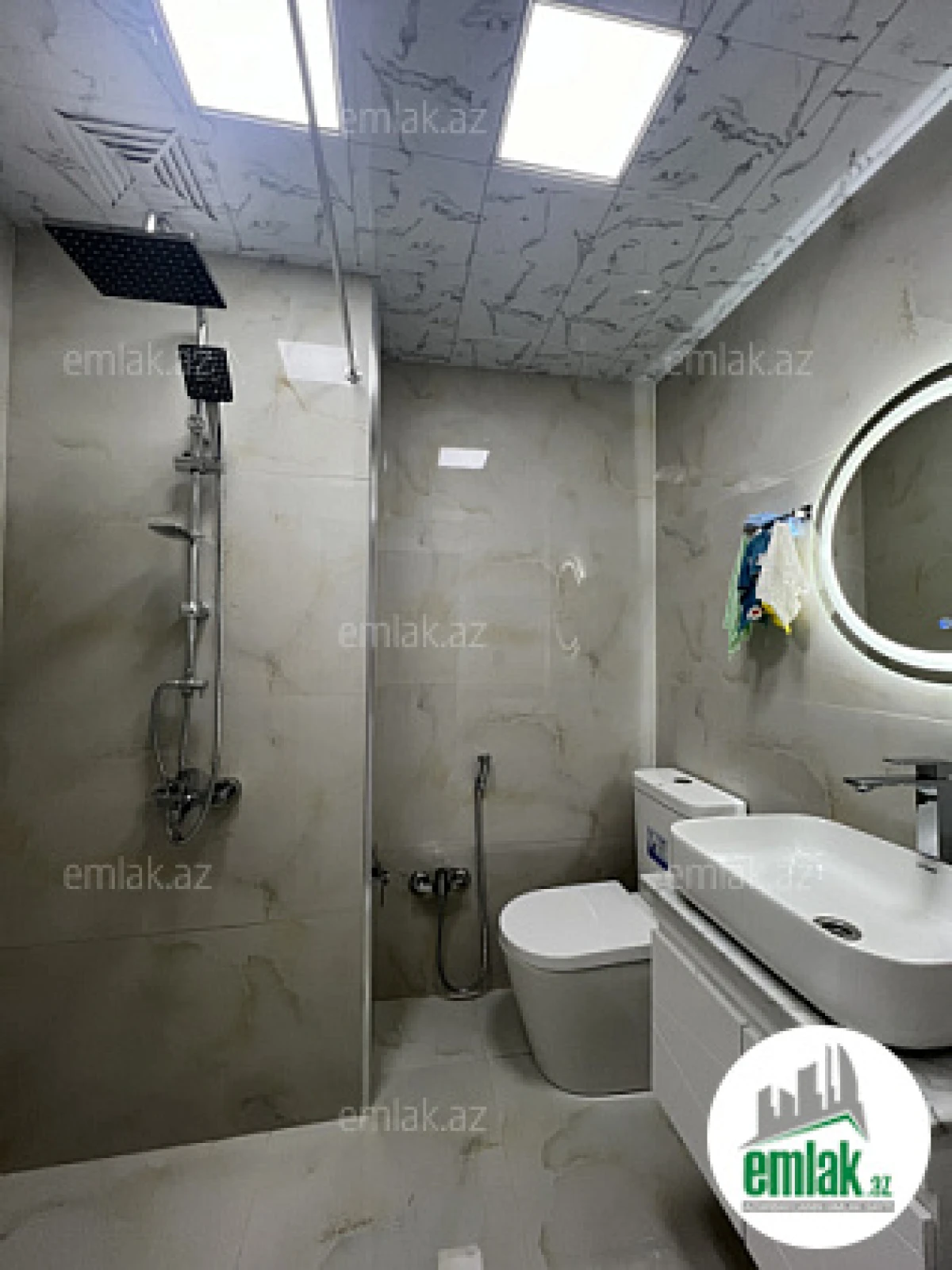 Satılır 2 otaqlı köhnə tikili 47 m²