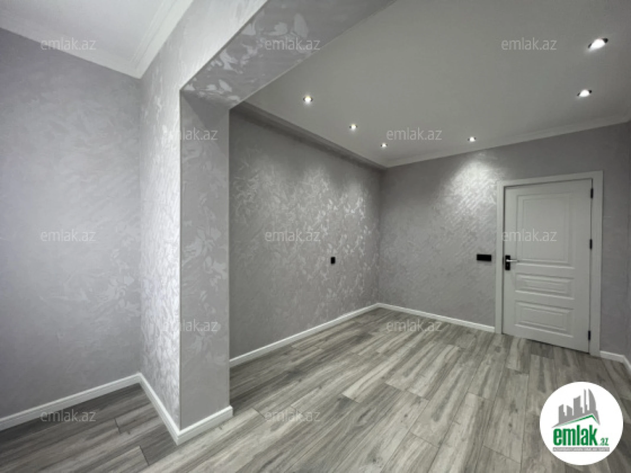 Satılır 2 otaqlı köhnə tikili 47 m²