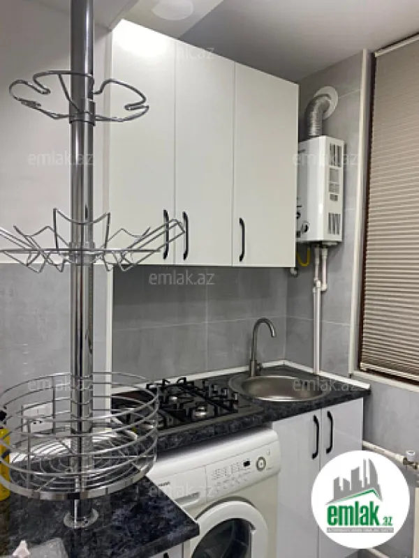 Satılır 2 otaqlı köhnə tikili 40 m²