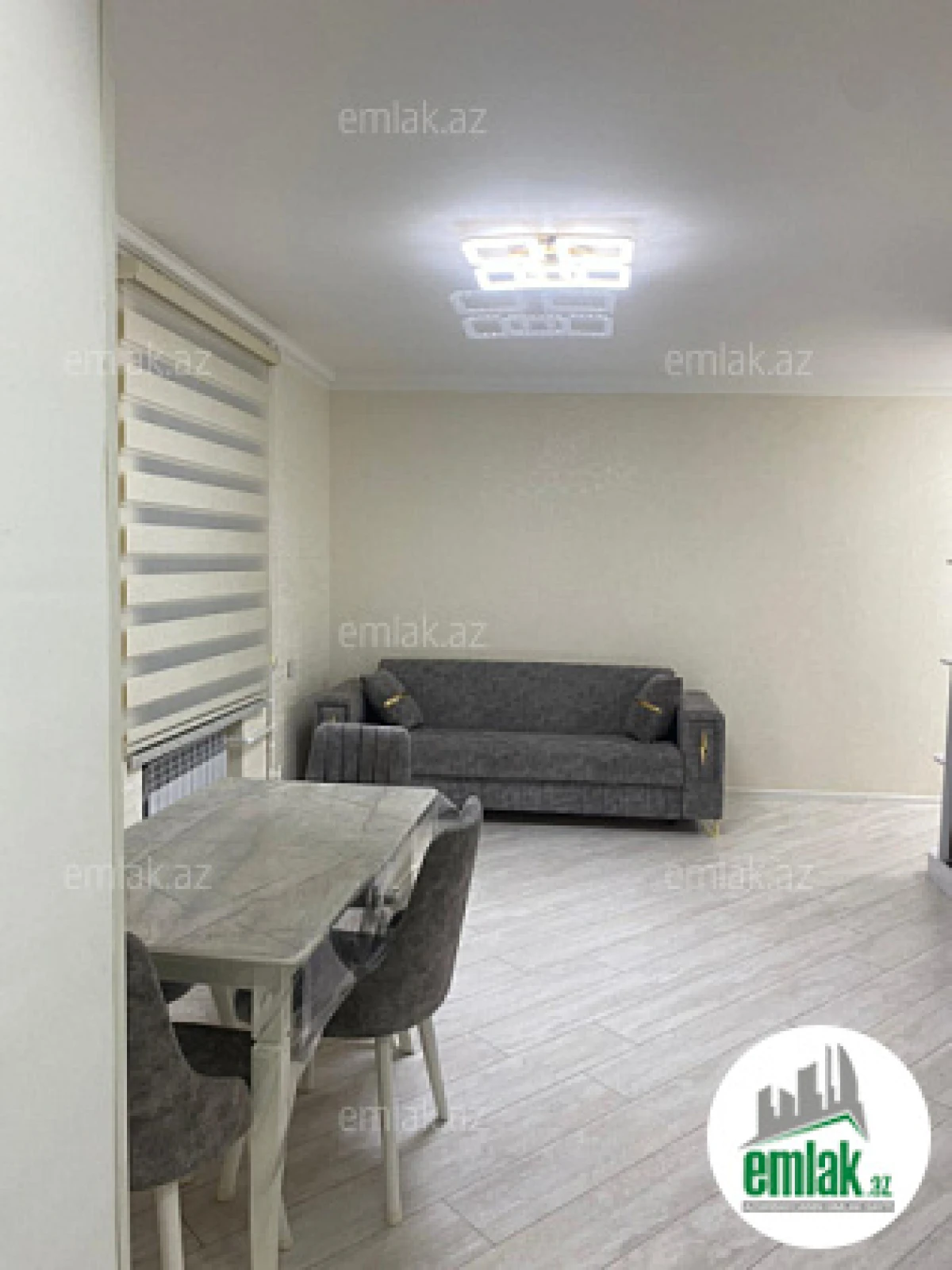 Satılır 2 otaqlı köhnə tikili 40 m²