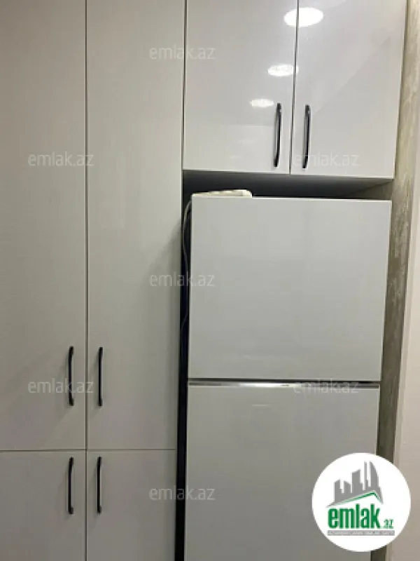 Satılır 2 otaqlı köhnə tikili 40 m²