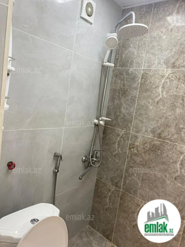 Satılır 2 otaqlı köhnə tikili 40 m²