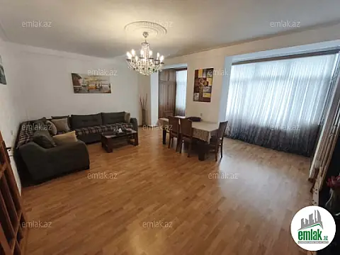 Satılır 4 otaqlı köhnə tikili 110 m² — Bakı, Nizami 4 otaq 110.00 m²