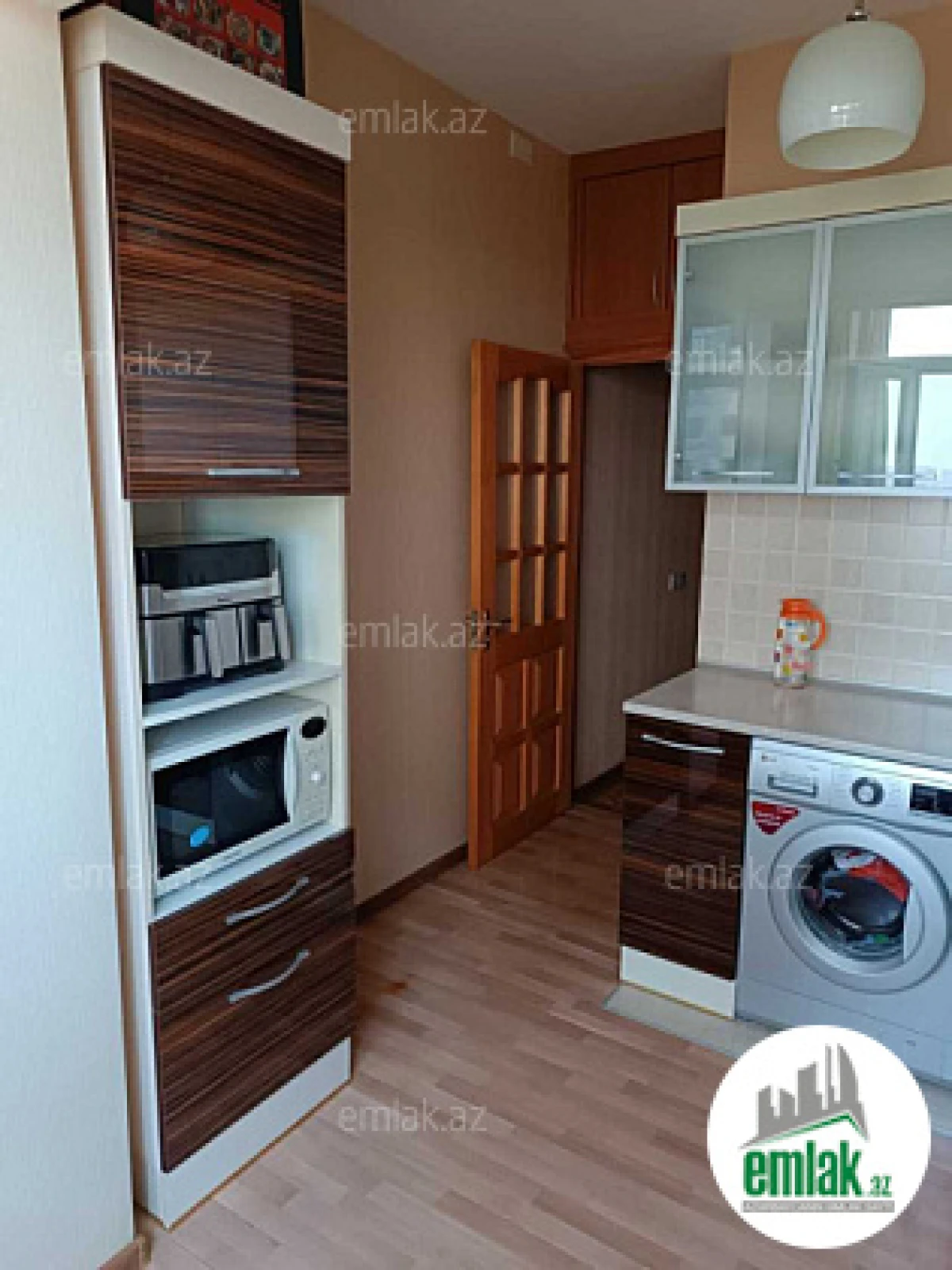 Satılır 2 otaqlı köhnə tikili 70 m²