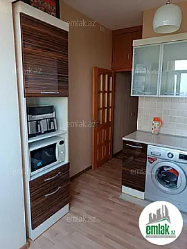 Satılır 2 otaqlı köhnə tikili 70 m²