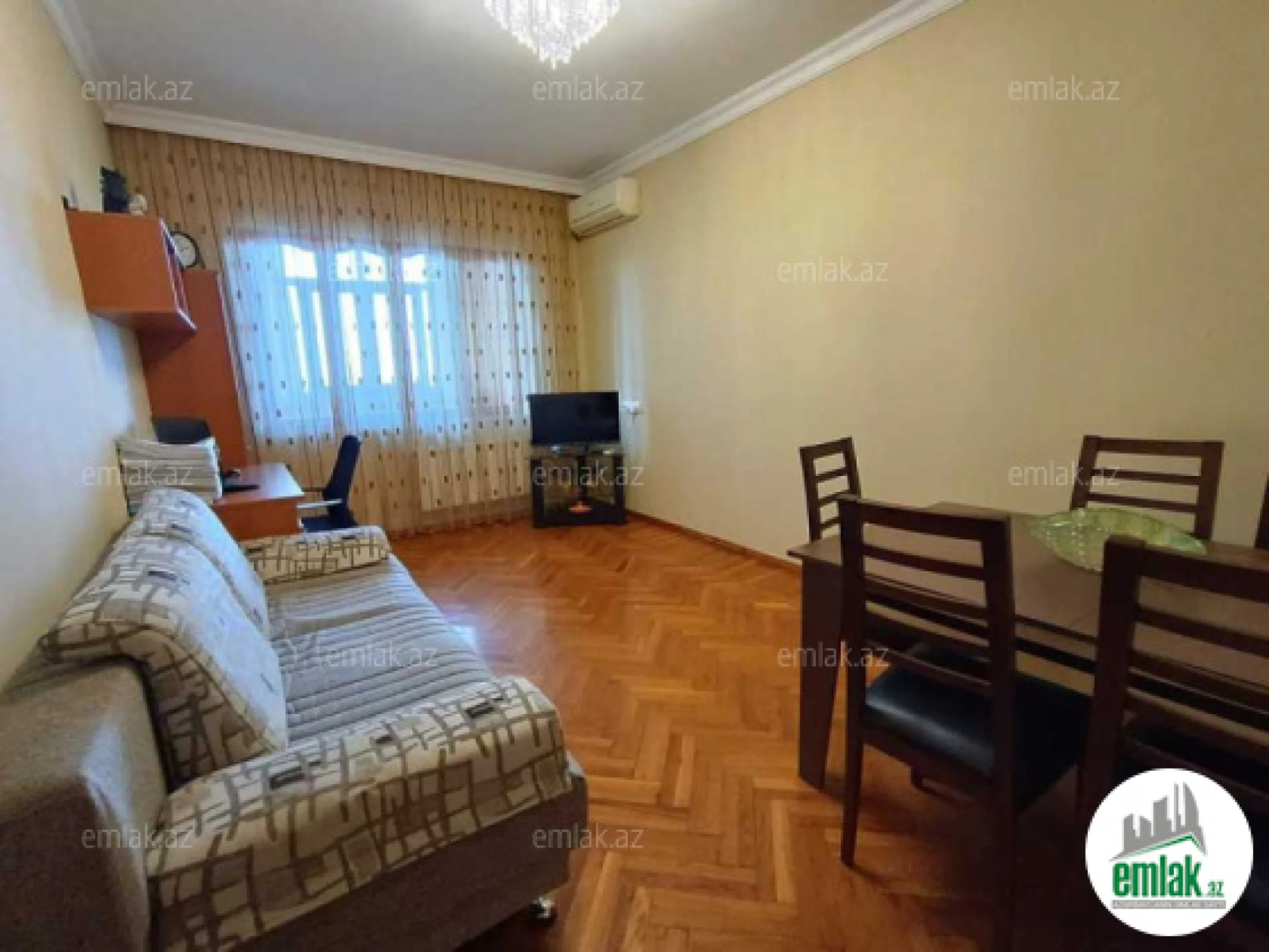 Satılır 2 otaqlı köhnə tikili 70 m²