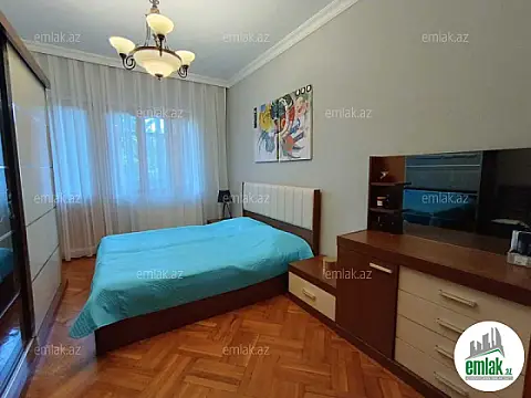 Satılır 2 otaqlı köhnə tikili 70 m²