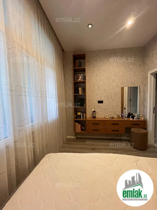 Satılır 3 otaqlı yeni tikili 70 m²