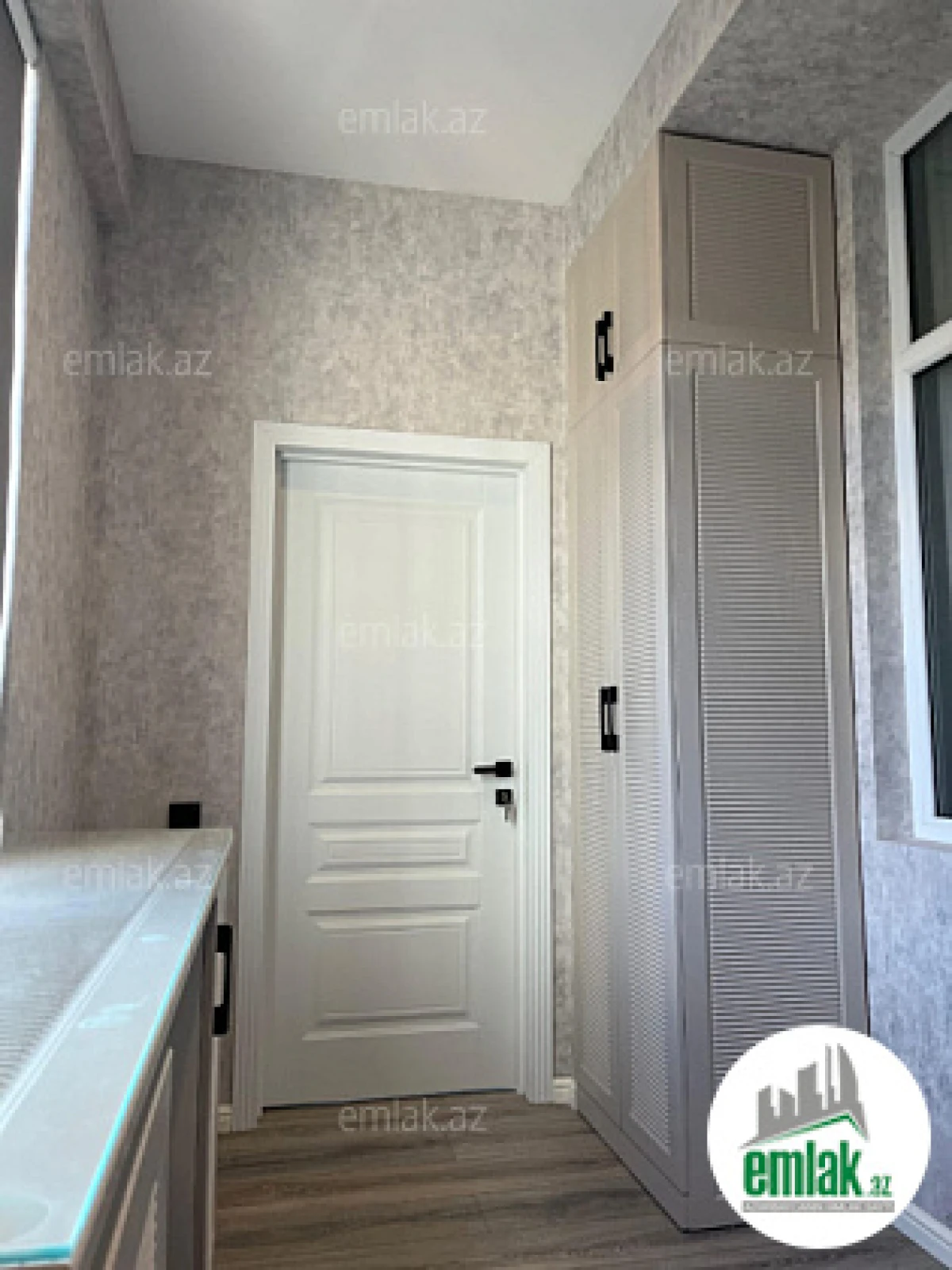 Satılır 3 otaqlı yeni tikili 70 m²