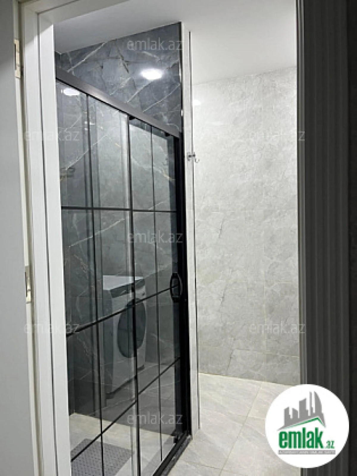 Satılır 3 otaqlı yeni tikili 70 m²