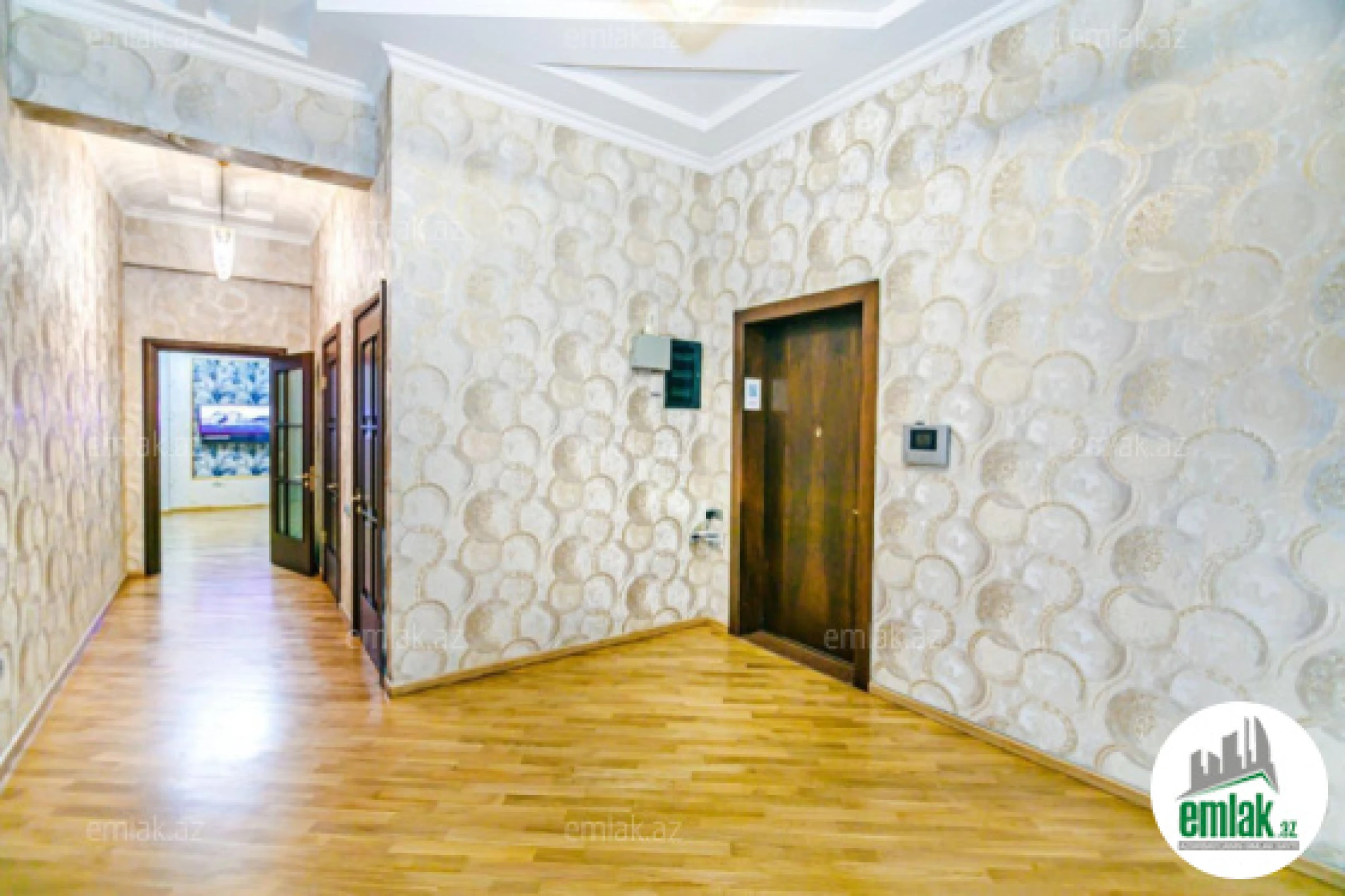 Satılır 6 otaqlı yeni tikili 360 m²