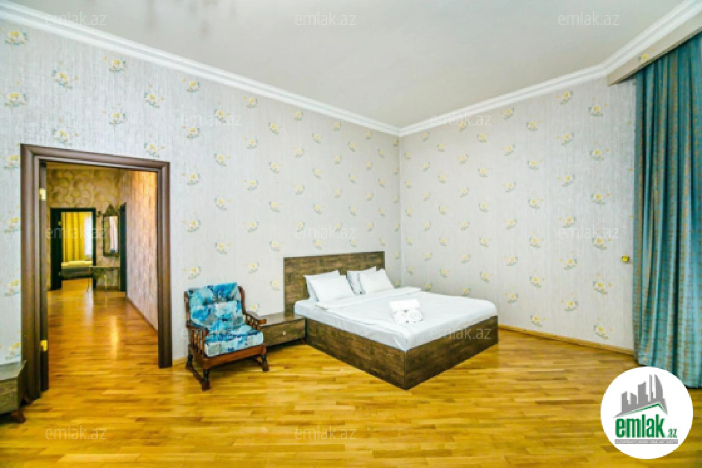 Satılır 6 otaqlı yeni tikili 360 m²