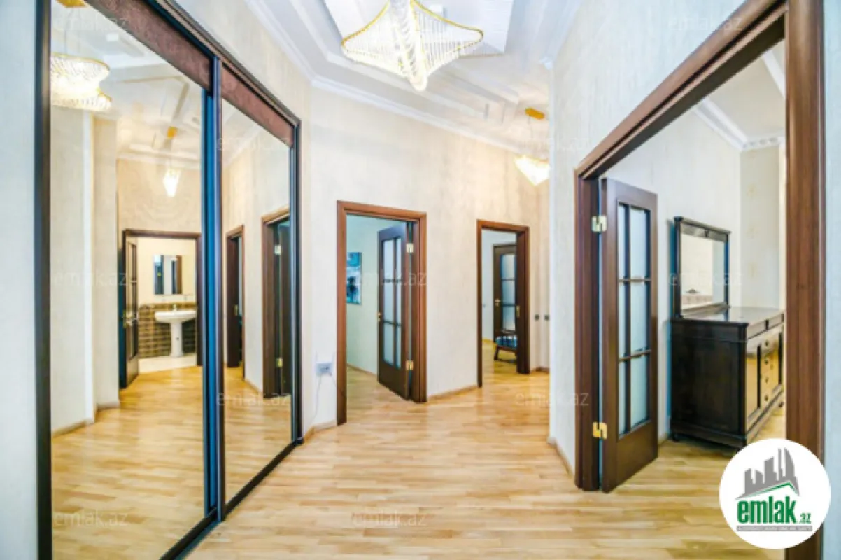 Satılır 6 otaqlı yeni tikili 360 m²