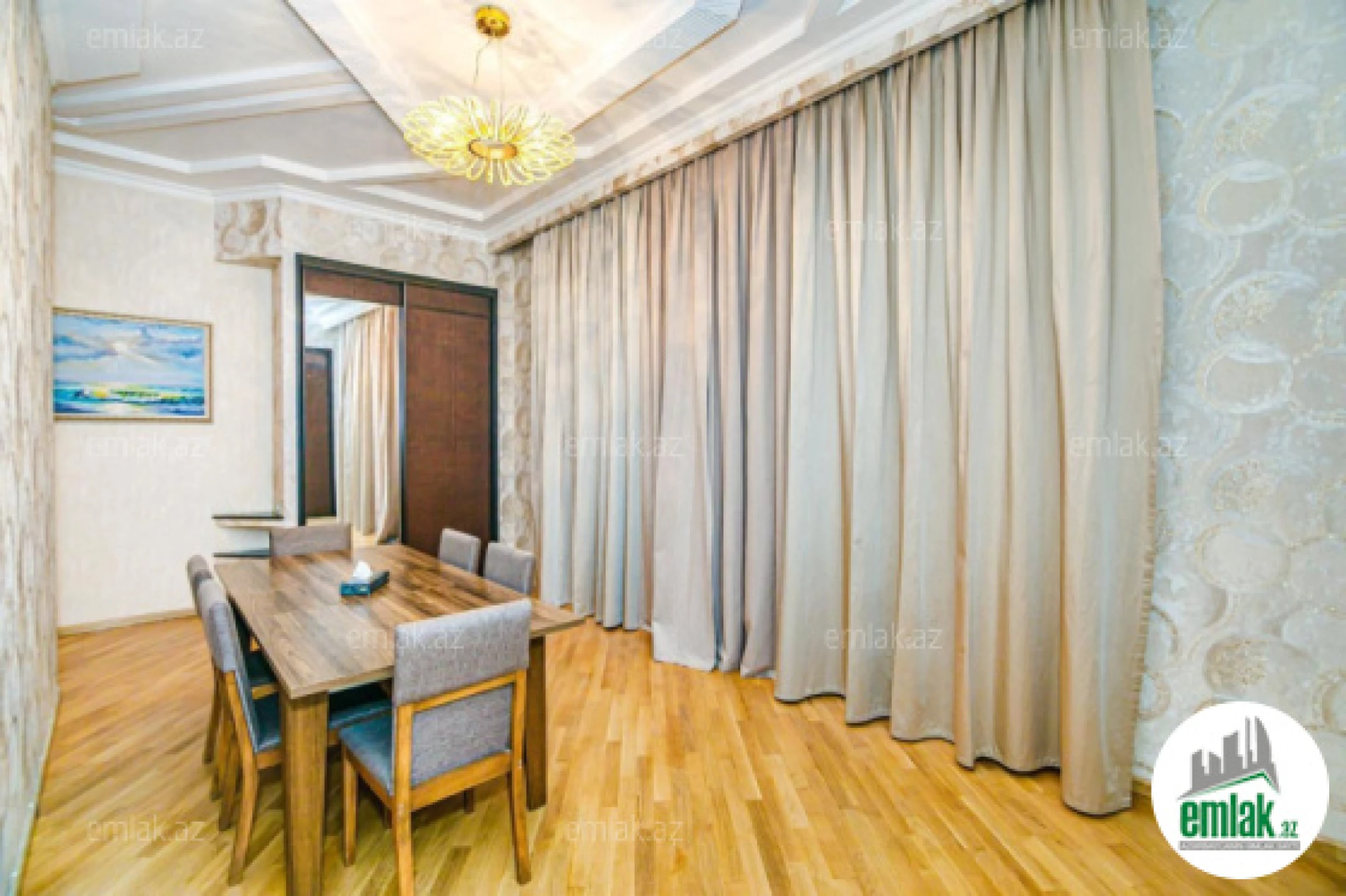 Satılır 6 otaqlı yeni tikili 360 m²