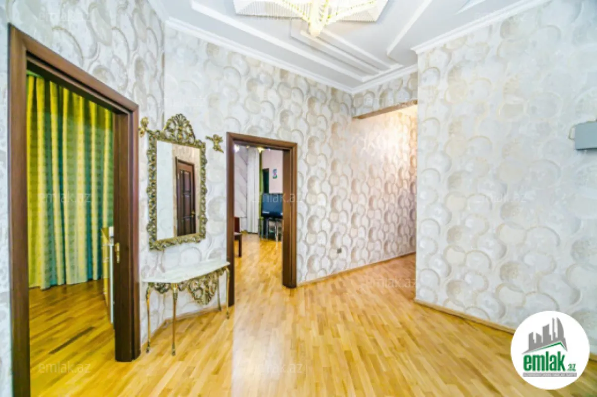 Satılır 6 otaqlı yeni tikili 360 m²