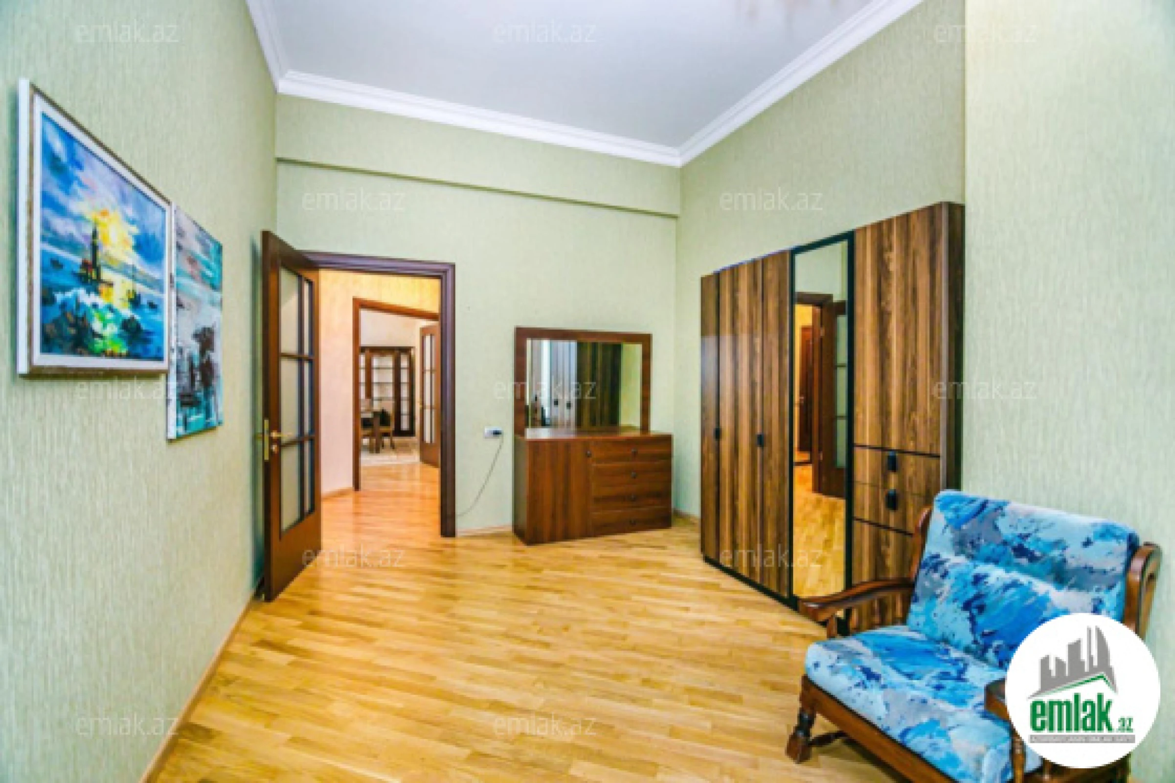 Satılır 6 otaqlı yeni tikili 360 m²