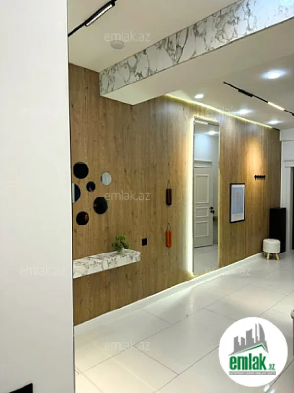 Satılır 3 otaqlı yeni tikili 120 m²