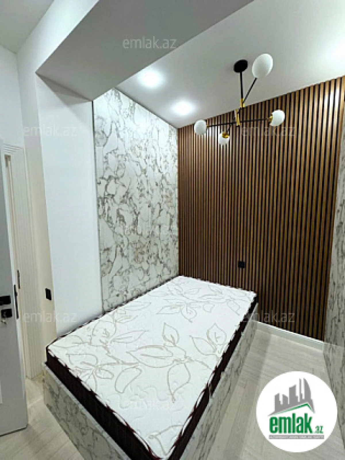 Satılır 3 otaqlı yeni tikili 120 m²