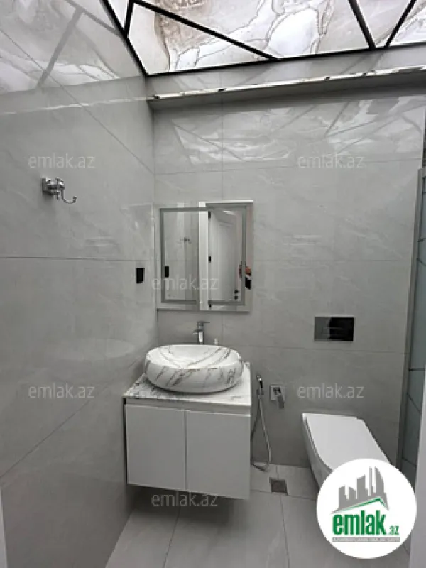 Satılır 3 otaqlı yeni tikili 84 m²