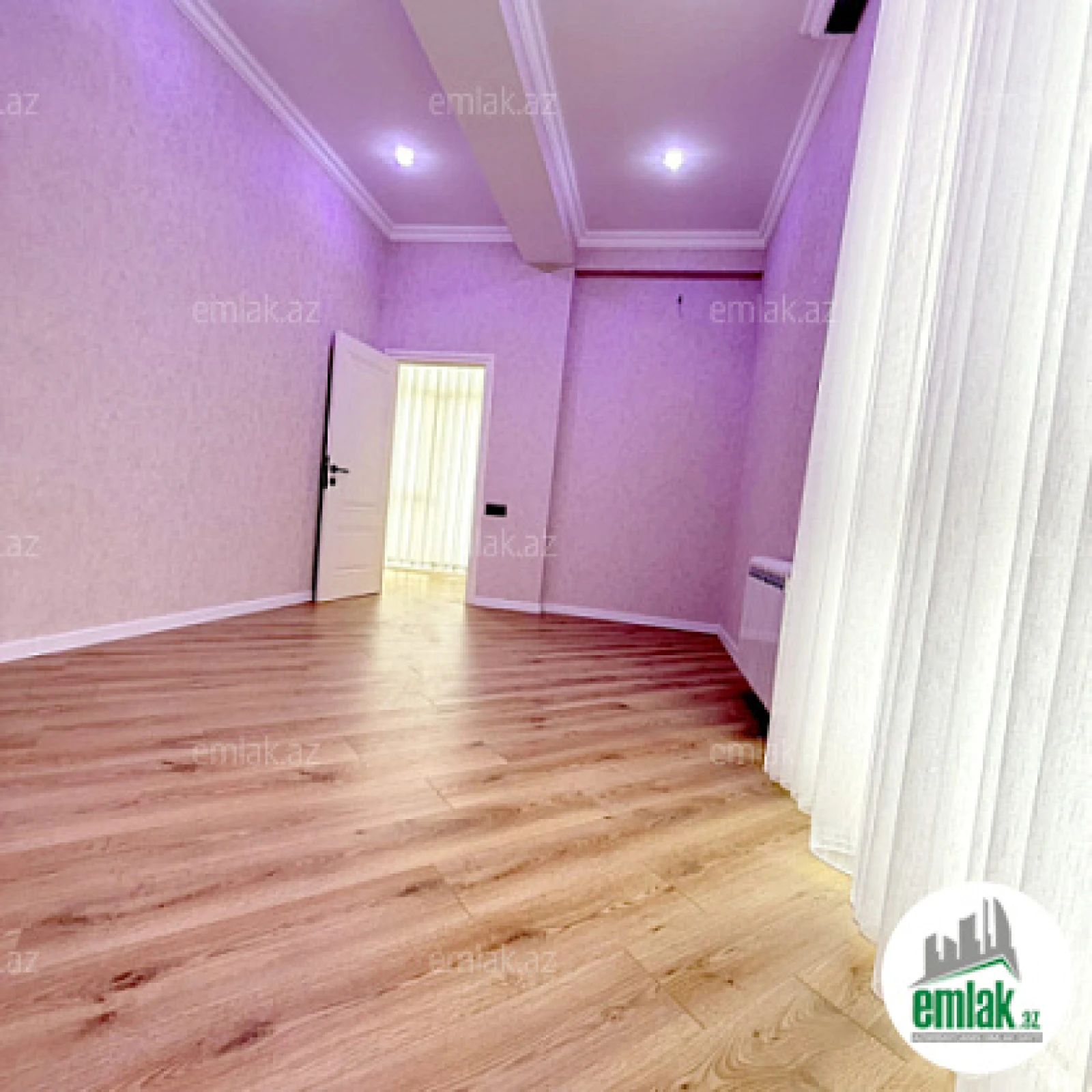 Satılır 4 otaqlı yeni tikili 160 m²