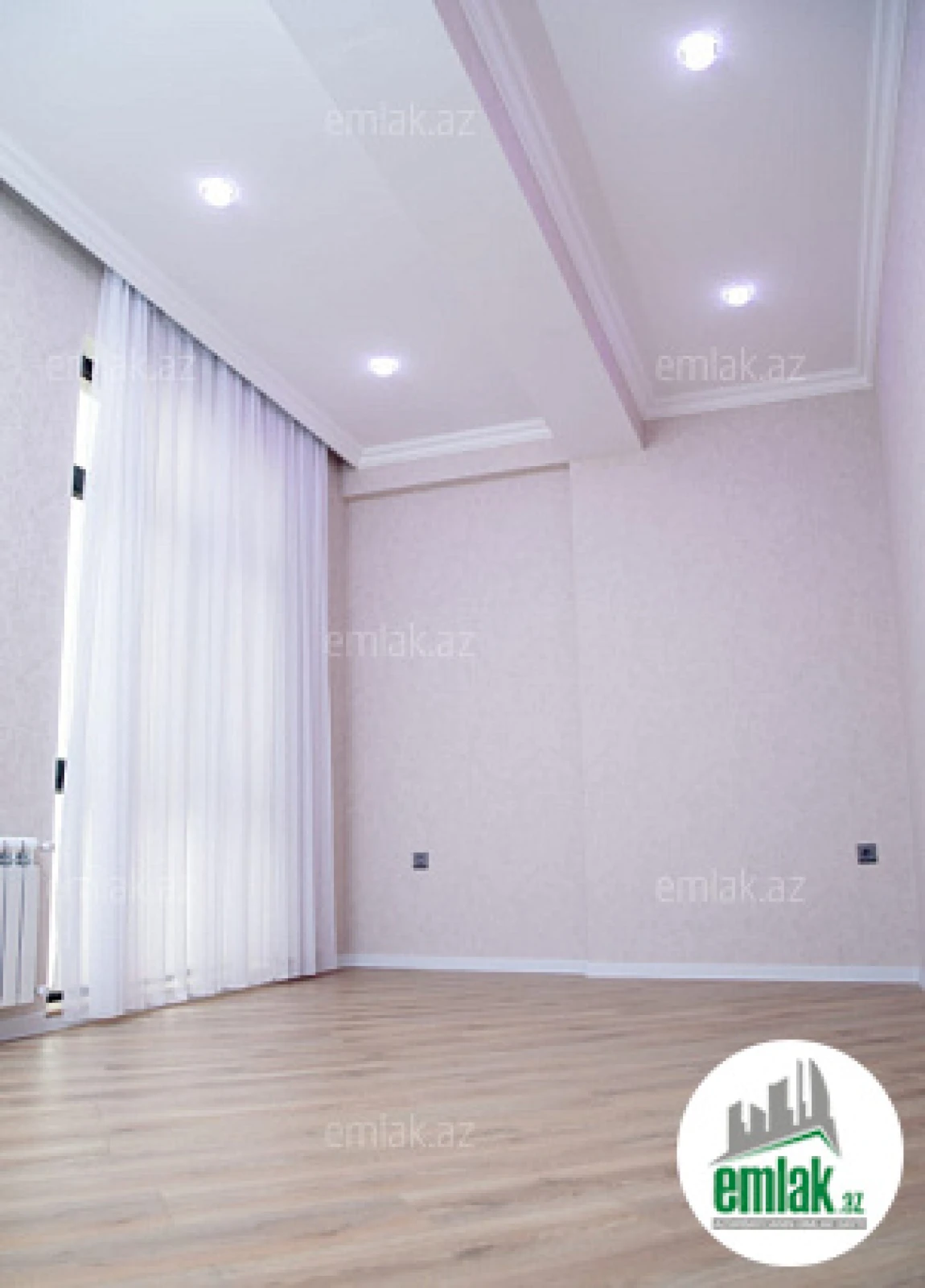 Satılır 4 otaqlı yeni tikili 160 m²