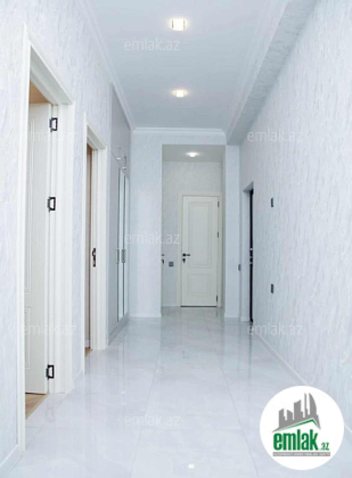 Satılır 4 otaqlı yeni tikili 160 m²