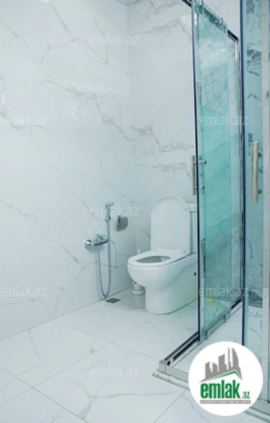 Satılır 4 otaqlı yeni tikili 160 m²