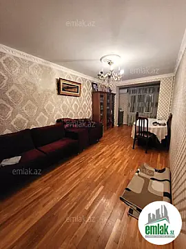 Satılır 4 otaqlı köhnə tikili 100 m²