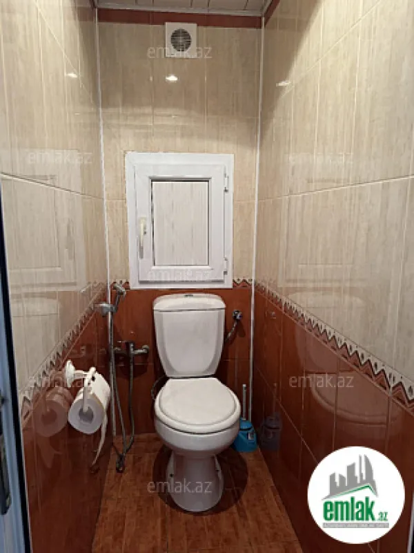 Satılır 3 otaqlı köhnə tikili 100 m²