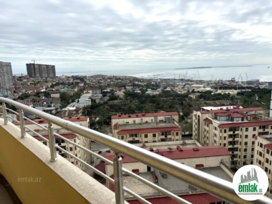 Satılır 3 otaqlı yeni tikili 130 m²