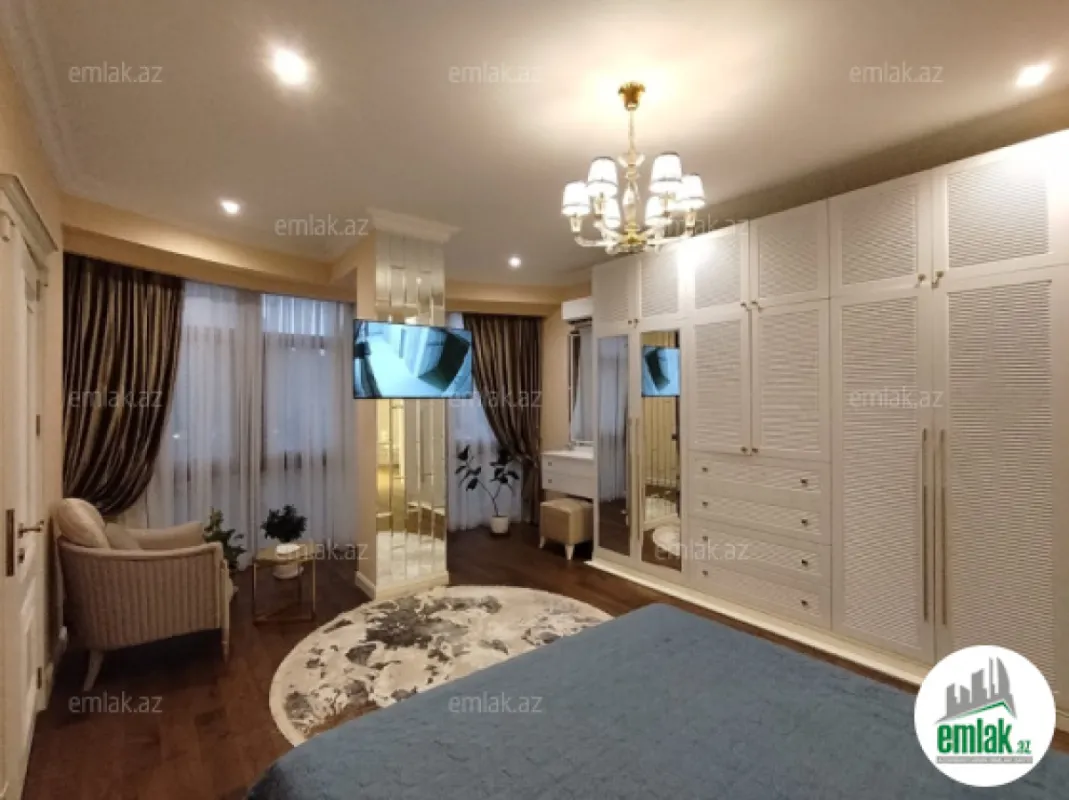 Satılır 4 otaqlı yeni tikili 155 m²