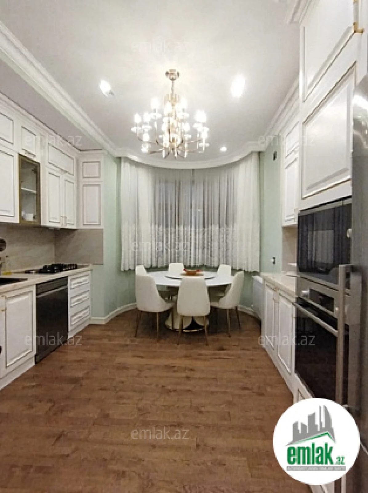 Satılır 4 otaqlı yeni tikili 155 m²