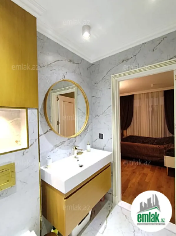 Satılır 4 otaqlı yeni tikili 155 m²