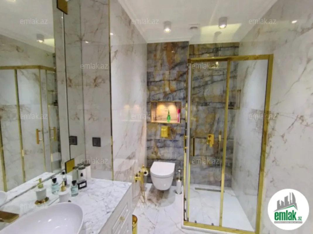 Satılır 4 otaqlı yeni tikili 155 m²