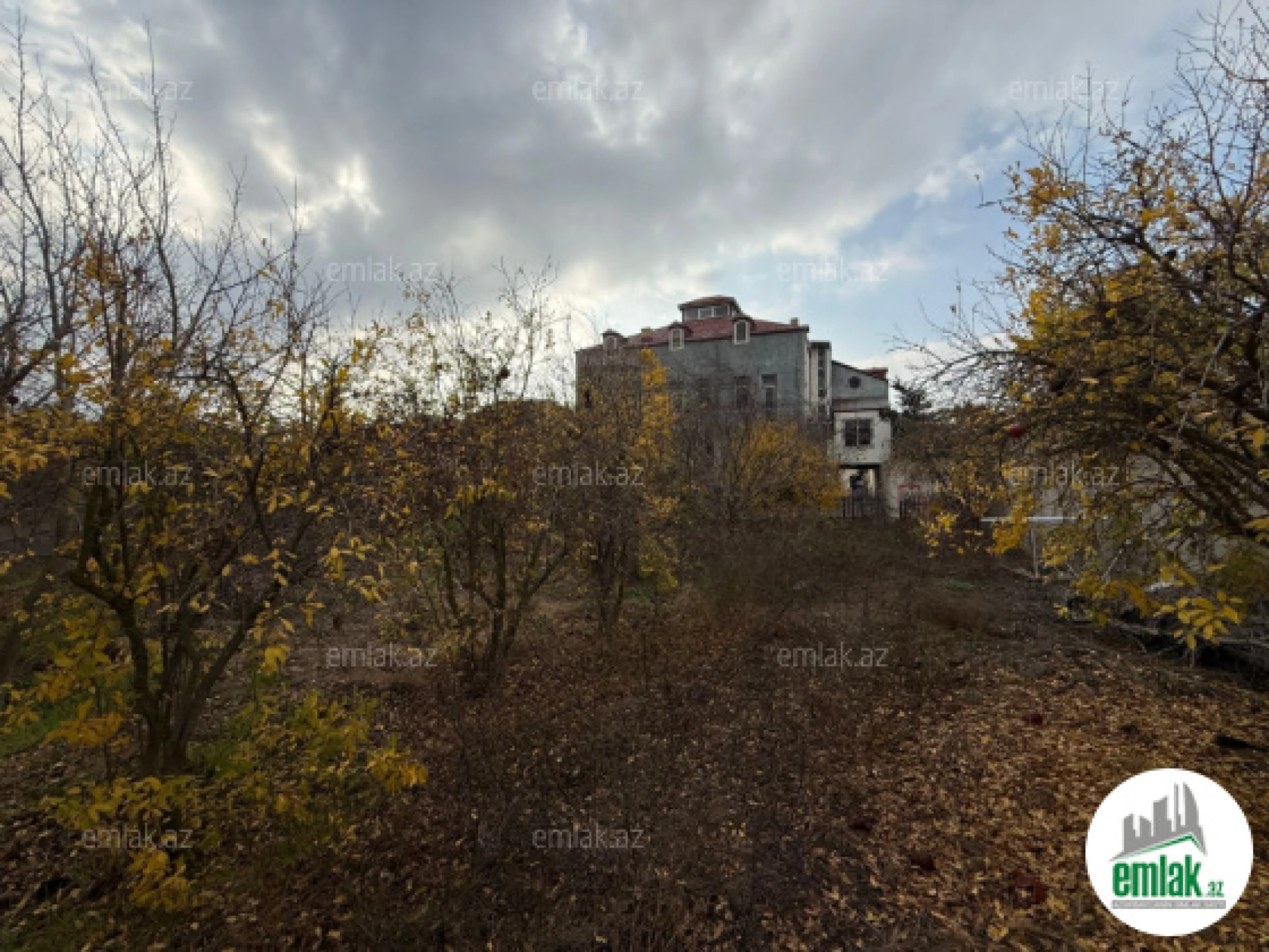 Satılır torpaq sahəsi 12 m²