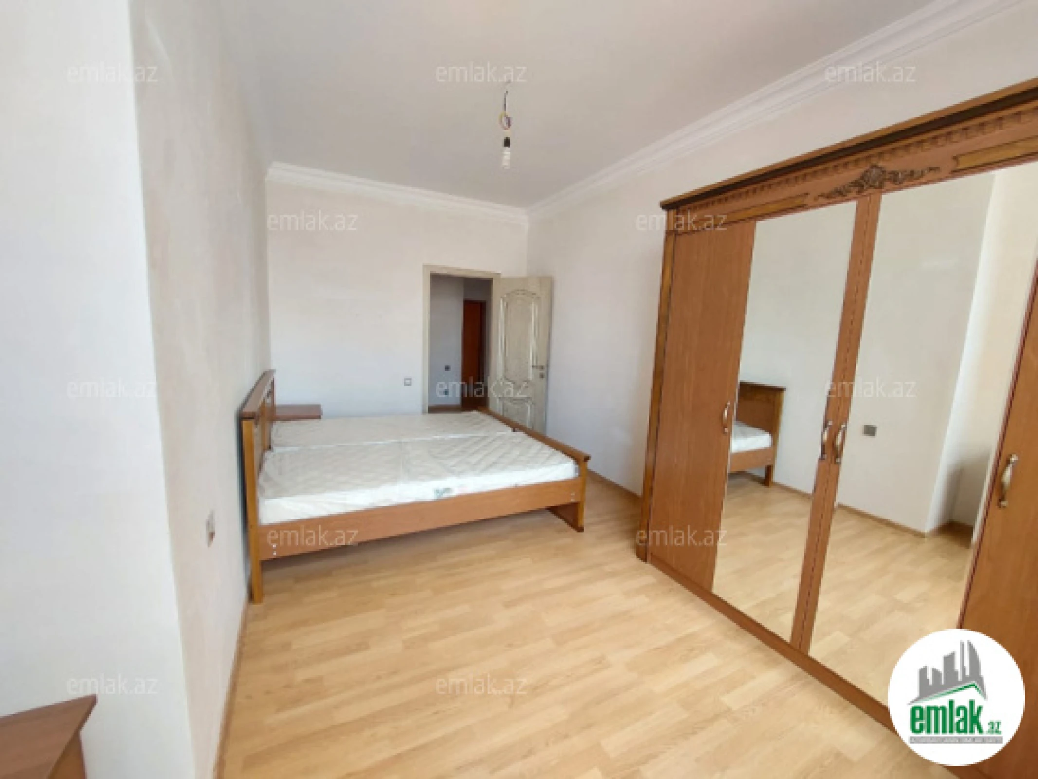 Satılır 4 otaqlı yeni tikili 120 m²