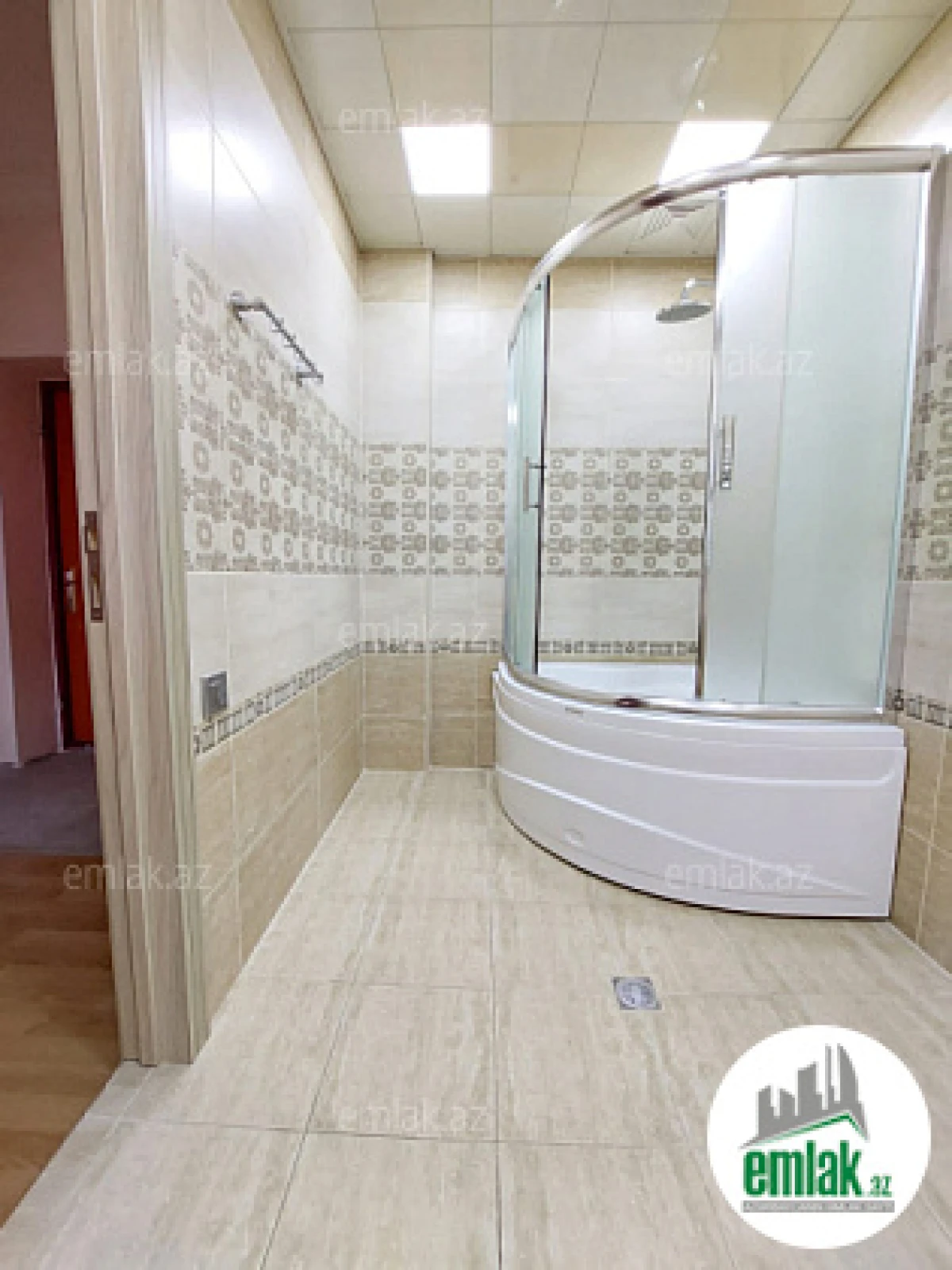 Satılır 4 otaqlı yeni tikili 120 m²