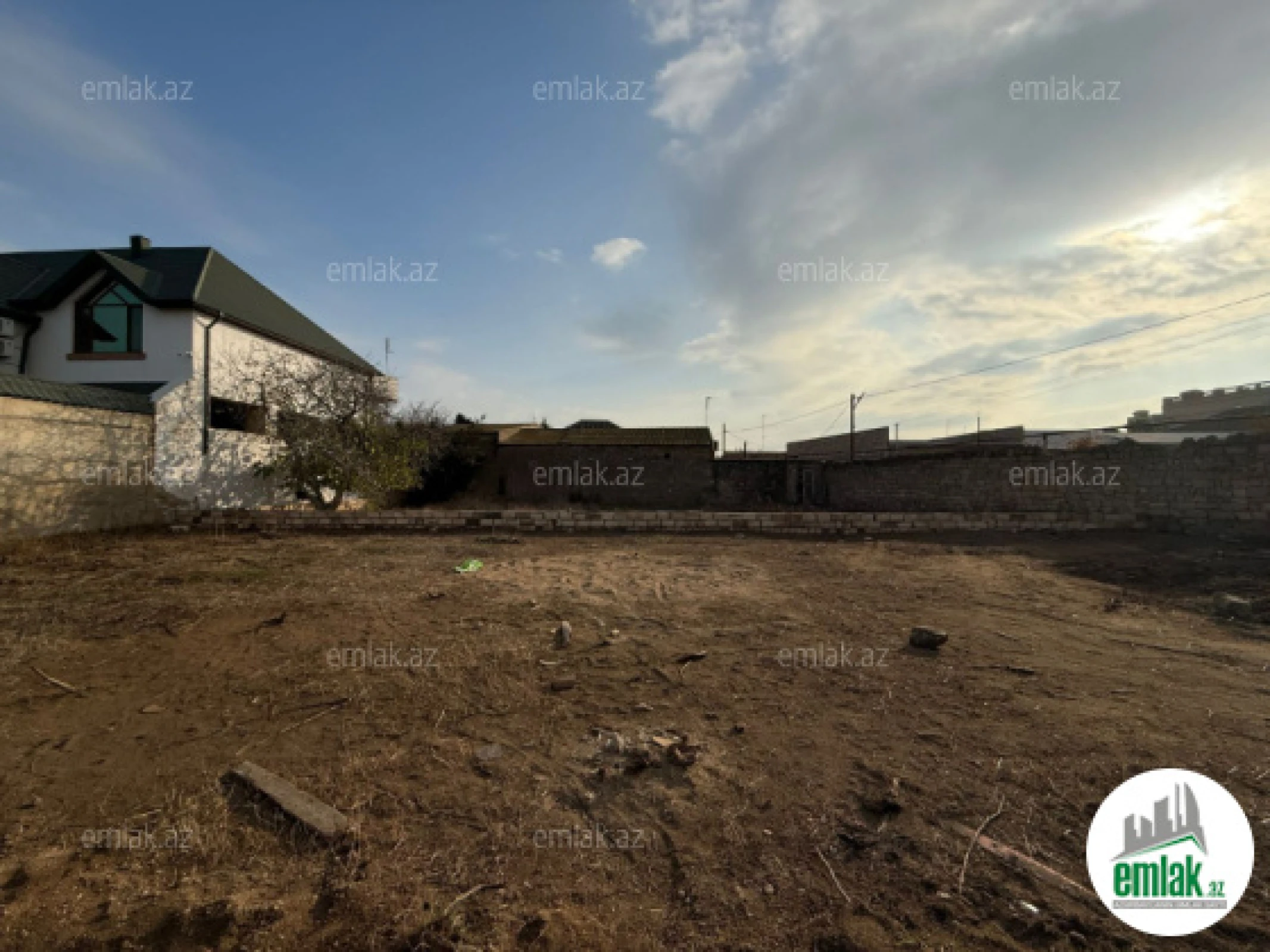 Satılır torpaq sahəsi 12 m²