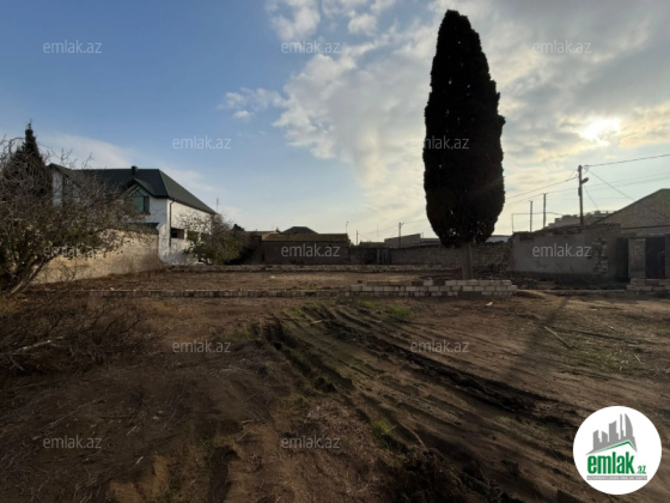 Satılır torpaq sahəsi 12 m²